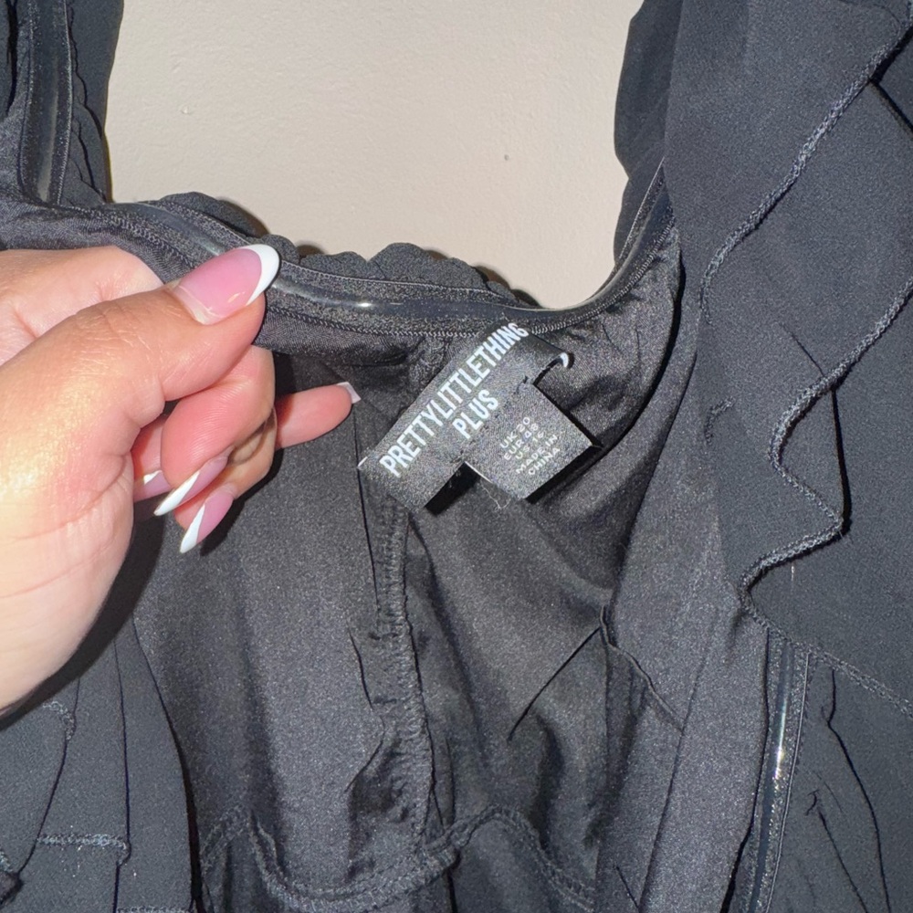 PrettyLittleThing Black Dress